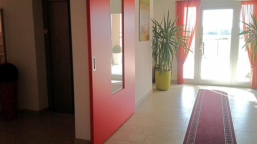 Al Cavaliere Villa Pordenone Eksteriør bilde